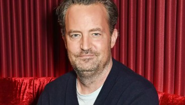 Bintang Serial Friends Matthew Perry "Chandler Bing" Meninggal Dunia