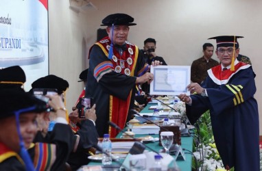 Dedi Supandi Raih Gelar Doktor Ilmu Pemerintahan dari IPDN