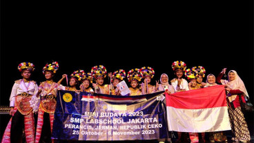 Tim MAJU Misi Budaya SMP Labschool Jakarta Meningkatkan Kesadaran Kebinekaan