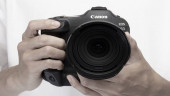Canon EOS R3, Kamera Profesional dengan Fitur Eye Control AF