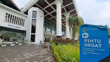 Renovasi Atap Masjid Gedung Sate Makan Korban, Pekerja Patah Kaki Jatuh dari Ketinggian