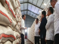 Indonesia Perdana Impor Beras Giling dari Kamboja 3.500 Ton