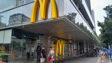 Sempat Tutup, McD dan Starbucks Sarinah Buka Lagi setelah Diprotes