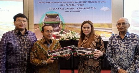 PT Eka Sari Lorena Transport Tbk. (LRNA) berhasil membalikan rugi menjadi laba usai mencetak kenaikan pendapatan usaha sepanjang kuartal III/2023.
