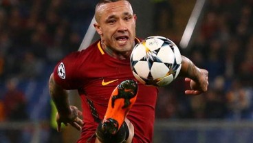 Piala Dunia U-17: Tiba di Indonesia, Radja Nainggolan Langsung Belanja Batik