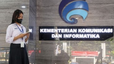 Kemenkominfo Kaji Pengenaan Tarif untuk WhatsApp hingga YouTube Cs