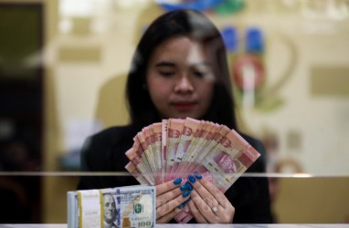 Rupiah Lesu ke Rp15.650, Mata Uang Asia Tergerus Dolar AS
