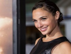 Gal Gadot Ajak Warga AS Nobar Dokumenter Hamas vs Israel