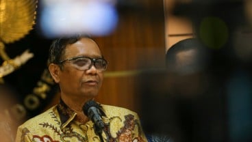 Teman Satu Kuliah, Mahfud MD Harap Ketua MK Baru Suhartoyo Tidak Terkontaminasi