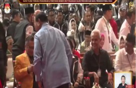 Momen Gibran dan Kaesang Sungkem ke Megawati, Prabowo Beri Sikap Hormat