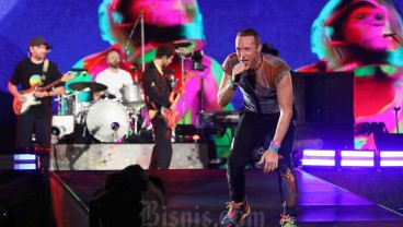 'Paradise' Pecinta Coldplay di Konser Music of Sphere Jakarta