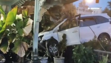 Rumah Dinas Wakil Wali Kota Solo Ditabrak Mobil, Ini Kronologinya