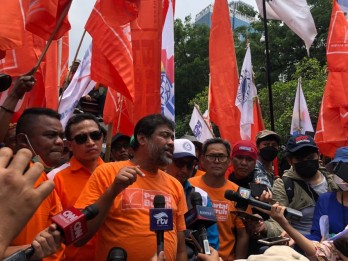 Tolak Usulan UMP DKI Jakarta 2024, Buruh Ancam Mogok Kerja