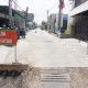 Pembangunan Jalan Beton di Tropodo Dipercepat