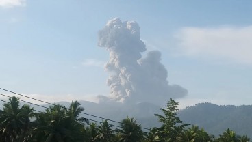 Gunung Dukono Halmahera Meletus, Warga Diminta Siapkan Masker