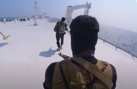 Rekaman Video Detik-detik Pembajakan Houthi Terhadap Kapal Israel di Laut Merah