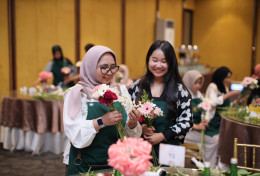 PIP Gelar Workshop Merangkai Bunga untuk Anggota Komunitas