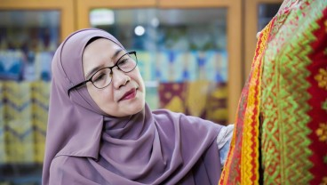 Jelajah UMKM: Tenun Wan Fitri Diminati Generasi Muda, Sekaligus Lestarikan Budaya di Era Digital