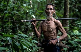 Inilah Suku Pemburu dan Peramu Terakhir di Kalimantan