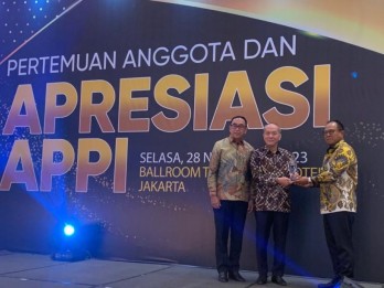 Direktur Astra (ASII) Suparno Djasmin Diganjar Penghargaan Lifetime Achievement APPI