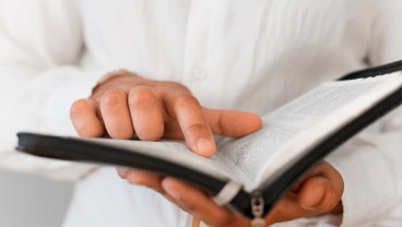 Bacaan Ayat Kursi Lengkap, Arab, Latin dan Artinya, Serta Keistimewaanya