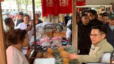 Momen Cak Imin Kampanye di Pecinan Glodok, Makan Soto Hingga Beli Burung Pipit