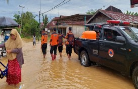 Dua Kabupaten Banjir, Riau Kaji Penetapan Status Siaga Darurat