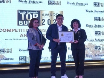 BRI Finance Sabet Penghargaan Bergengsi TOP BUMN Award Bisnis Indonesia