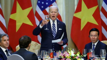 Trump Full Senyum, Ribuan Muslim Amerika Kecam Pencalonan Joe Biden pada Pilpres AS 2024