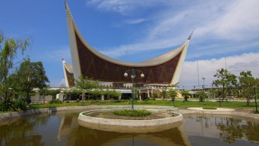 Pertama di Indonesia, Masjid Raya Sumbar Jadi Kawasan Halal Lifestyle