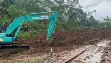 KAI: Jalur Cirebon-Purwokerto Kena Longsor, 12 Kereta Api Terganggu