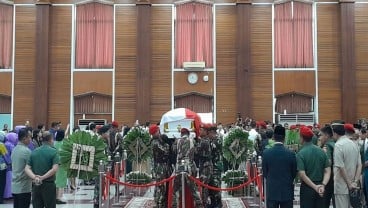 Jenazah Doni Monardo Diberangkatkan ke TMP Kalibata