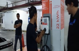 Perusahaan Swasta Mulai Bangun Stasiun Pengisian Kendaraan Listrik di Bali