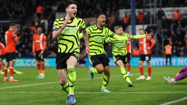 Hasil Liga Inggris: Drama 7 Gol, Arsenal Susah Payah Tekuk Luton Town