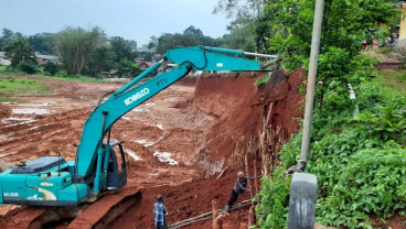 Cuaca dan Pambangunan Industri Picu Longsor di Tangerang, Warga Ingin Relokasi