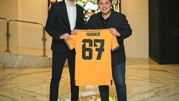 Bertemu Erick Thohir, Justin Hubner Terpukau Kelezatan Sate dan Diajak Belanja Batik