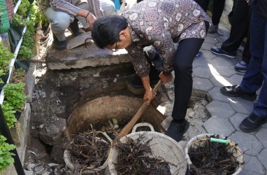 Warga Mangkuyudan Yogyakarta Panen 1 Ton Pupuk Organik