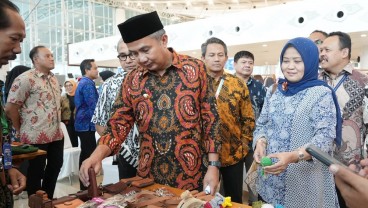 Disperindag Jabar Hadirkan Produk IKM 27 Kabupaten/Kota di Bandara Kertajati