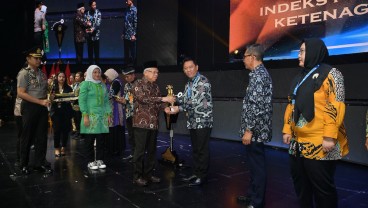 Komitmen Terapkan Pengupahan Secara Adil, Pupuk Kaltim Raih Teladan 1 OPBP NAKER Award 2023