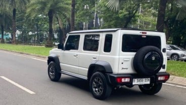 Viral! Suzuki Jimny 5-Pintu Hilir Mudik di Jalanan Bintaro