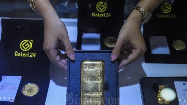 Harga Emas Dunia Tertekan Dolar AS yang Rebound Hari Ini
