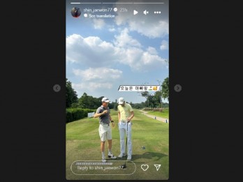 Sebelum Bawa Timnas Indonesia ke Turki, Shin Tae-yong Asyik Main Golf dengan Anaknya