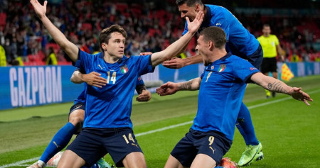Pemain Timnas Italia, Federico Chiesa usai mencetak gol ke gawang Austria di babak 16 besar Euro 2020. PT Media Nusantara Citra Tbk. (MNCN) mendapatkan hak siar eksklusif UEFA European Football tahun 2024 dan 2028. /Twitter EUFA