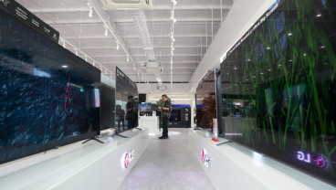 Pembukaan LG Experience Store PIK 2