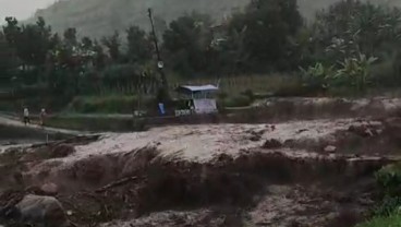 6 Jembatan Putus Total Akibat Banjir Bandang di Surian Solok