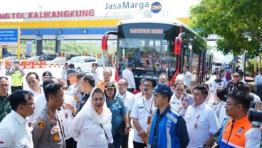 Arus Kendaraan di Tol Semarang Batang Meningkat