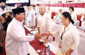 Misteri Cincin di Jari Manis Titiek Soeharto saat Dilantik Prabowo