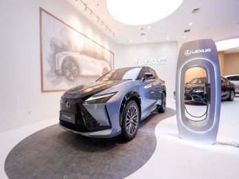 Lexus Makin Agresif, 74% Volume Penjualan Mobil Berbasis Listrik