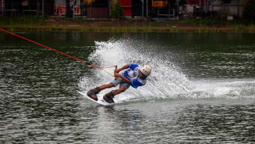 Puluhan Peserta Dari Berbagai Negara Meriahkan Kejuaraan Ski Air dan Wakeboard di Batam