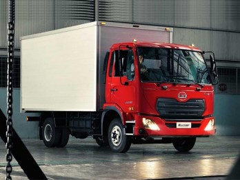 Penjualan Kendaraan Niaga, UD Trucks Incar Sektor Ritel hingga Logistik